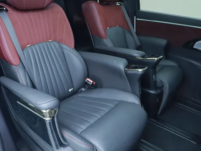 GAC Trumpchi Trumpchi M8 2023 Model Master Series 400T Ultimate Edition — Фото автомобиля 12