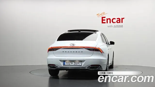 Hyundai Grandeur Grandeur (New) — Фото автомобиля 4