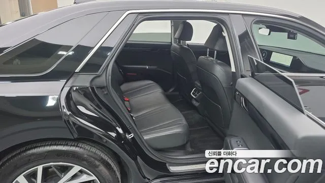 Hyundai Grandeur GN7 — Фото автомобиля 11
