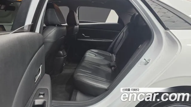 Hyundai AVANTE Новый Avante (CN7) — Фото автомобиля 13