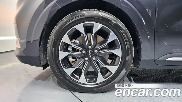 Kia Canival Carnival 4 поколение Бензин 7 мест Signature — Фото автомобиля 5