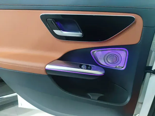 Mercedes-Benz C-Class — Фото автомобиля 11