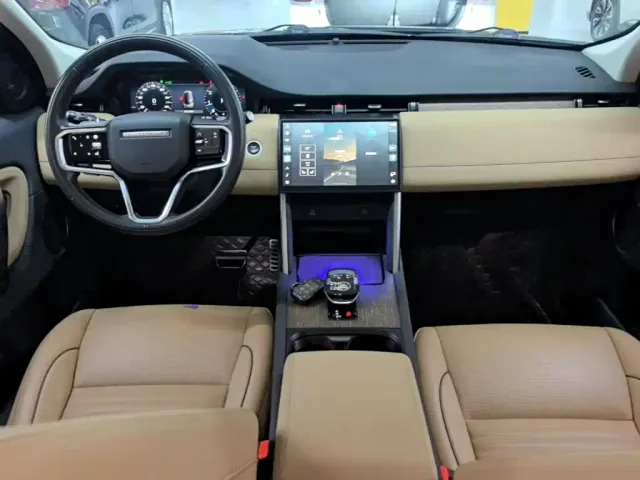 Land Rover Discovery Sport — Фото автомобиля 9