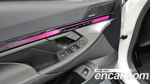 BMW 5-Series — Фото автомобиля 15