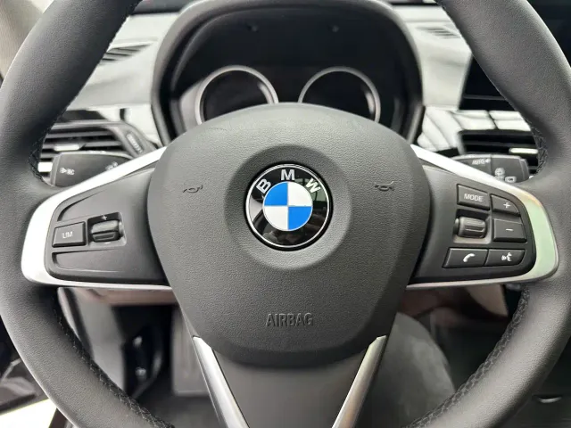 BMW X1 — Фото автомобиля 14