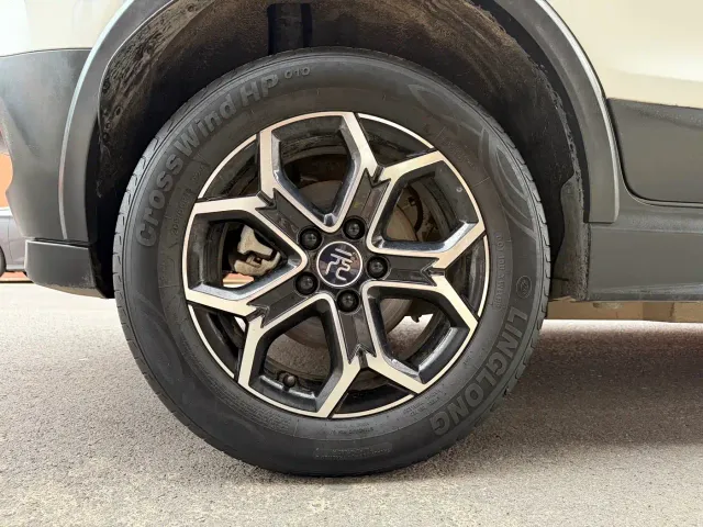 BYD Yuan Pro — Фото автомобиля 21