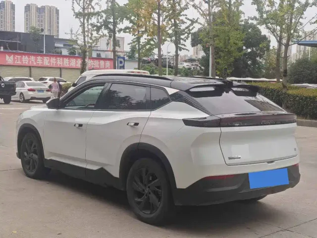 Dongfeng Fengshen L7 — Фото автомобиля 7