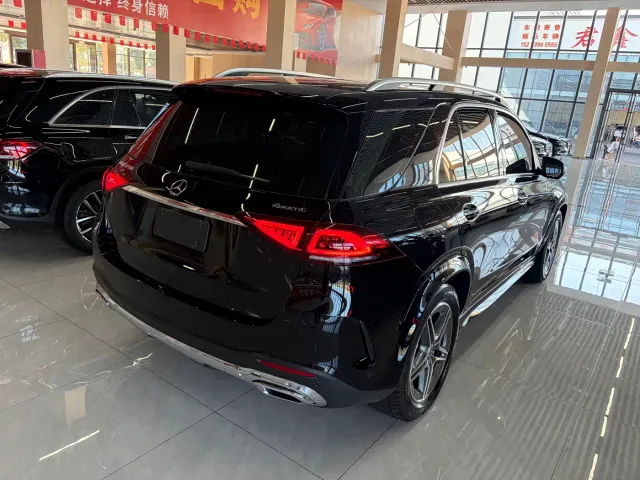 Mercedes-Benz GLE-Class — Фото автомобиля 9