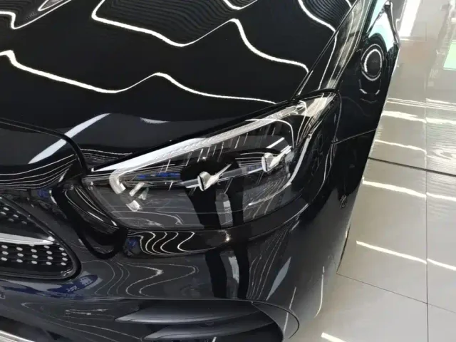 Mercedes-Benz E-Class — Фото автомобиля 23