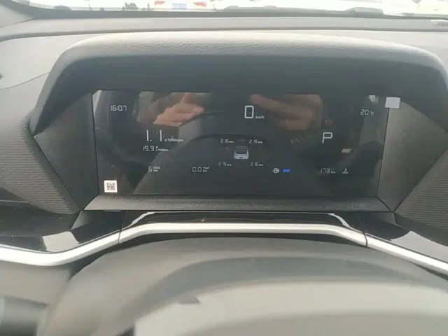 Geely Binyue — Фото автомобиля 11
