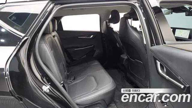 Kia EV6 — Фото автомобиля 12