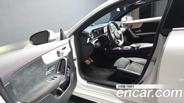 Mercedes-Benz CLA-Class — Фото автомобиля 10