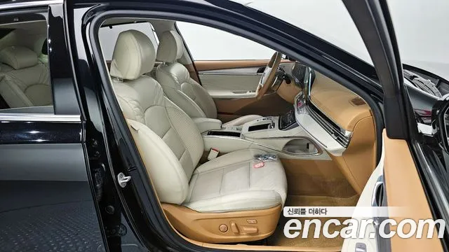 Hyundai Grandeur Новый Grandeur IG — Фото автомобиля 12