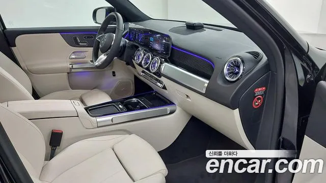 Mercedes-Benz EQB — Фото автомобиля 9