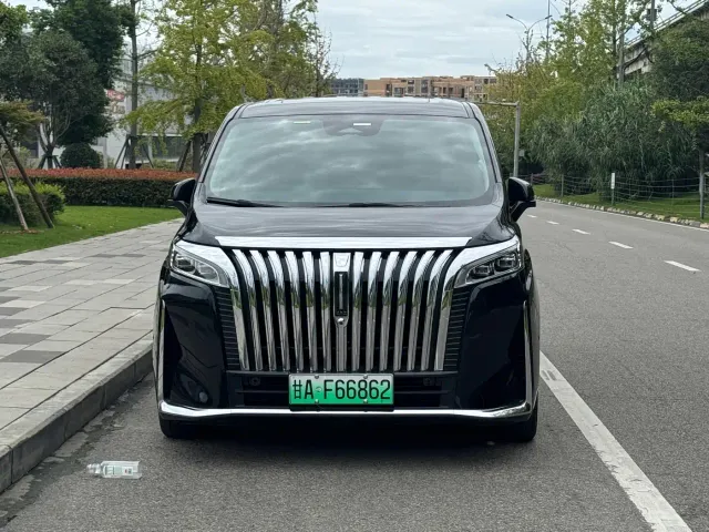 WEY WEY Alpine 2023 AWD Executive Long Wheelbase — Фото автомобиля 2