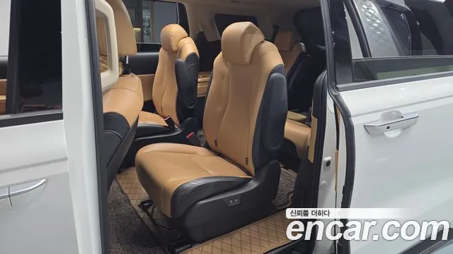 Kia Carnival 4th Gen — Фото автомобиля 17