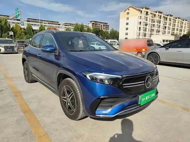 Mercedes-Benz EQA — Фото автомобиля 3