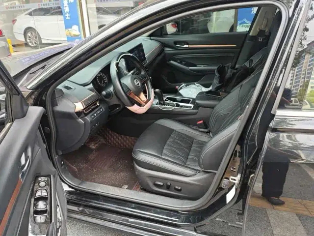 Nissan Teana — Фото автомобиля 6
