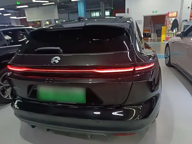 Nio ET5 Touring — Фото автомобиля 5