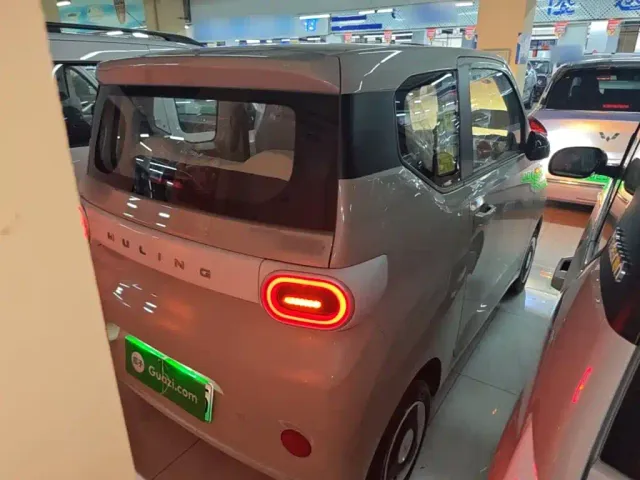 Wuling Hongguang Mini EV — Фото автомобиля 6