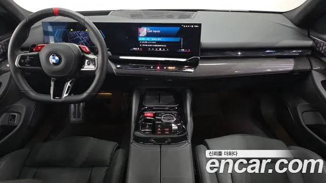BMW M5 G90 — Фото автомобиля 10