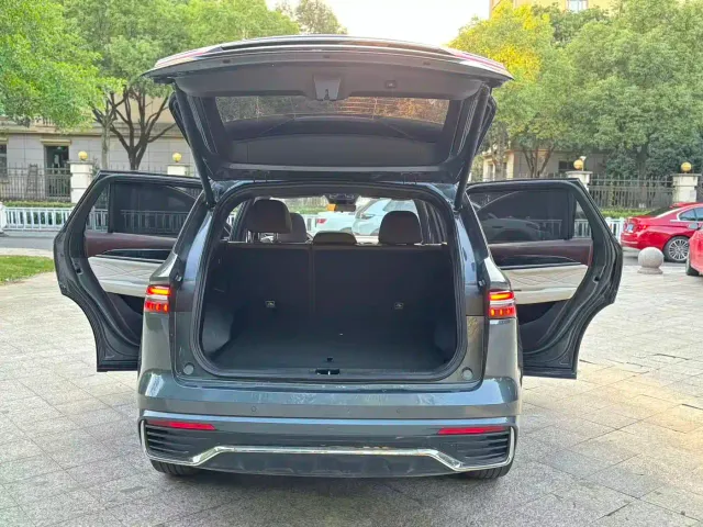 Geely Xingyue L — Фото автомобиля 11