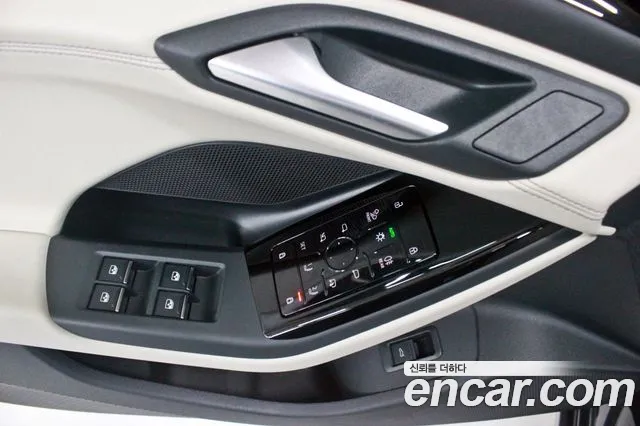 Audi A6 e-Tron — Фото автомобиля 10
