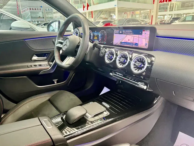 Mercedes-Benz A-Class — Фото автомобиля 8