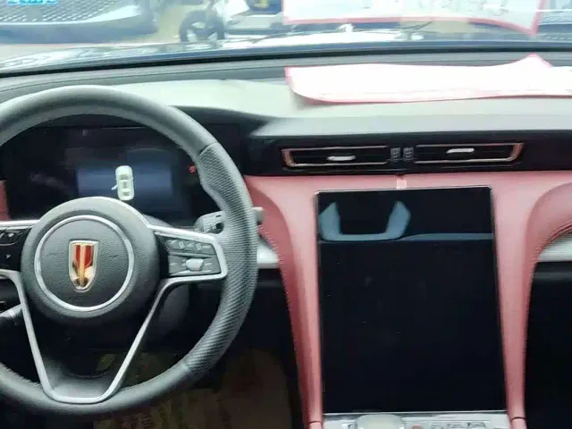 Hongqi H5 — Фото автомобиля 3