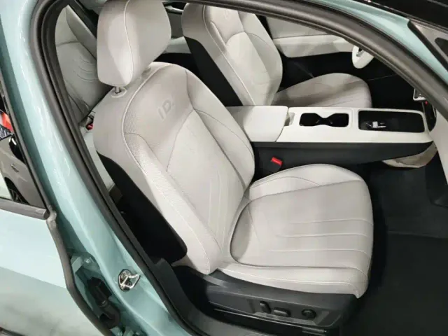 Volkswagen ID.3 — Фото автомобиля 24