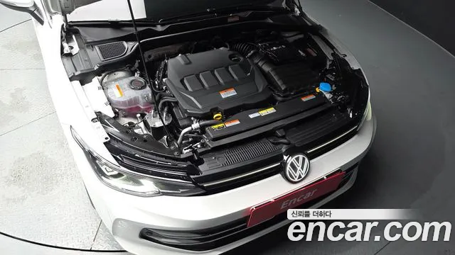 Volkswagen Golf Golf 8 поколение 2.0 TDI Prestige — Фото автомобиля 6