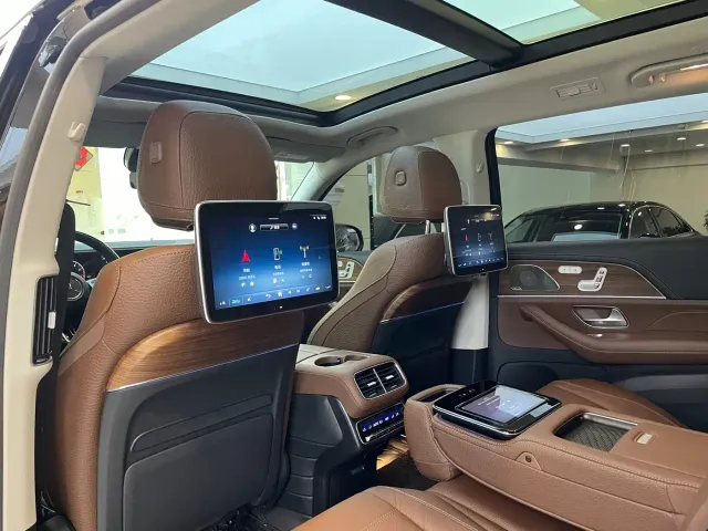 Mercedes-Benz GLS-Class — Фото автомобиля 12