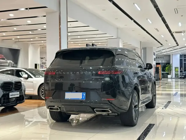 Land Rover Range Rover Sport 2025 400PS Dynamic SE — Фото автомобиля 18