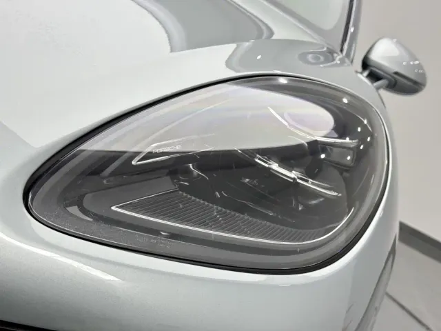 Porsche Macan — Фото автомобиля 16