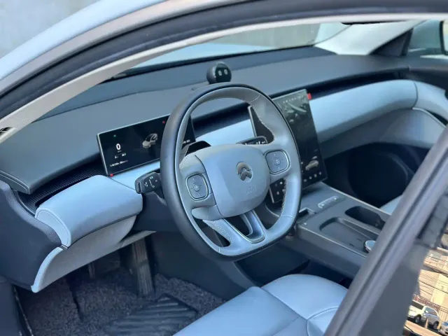 Nio ET5 — Фото автомобиля 12