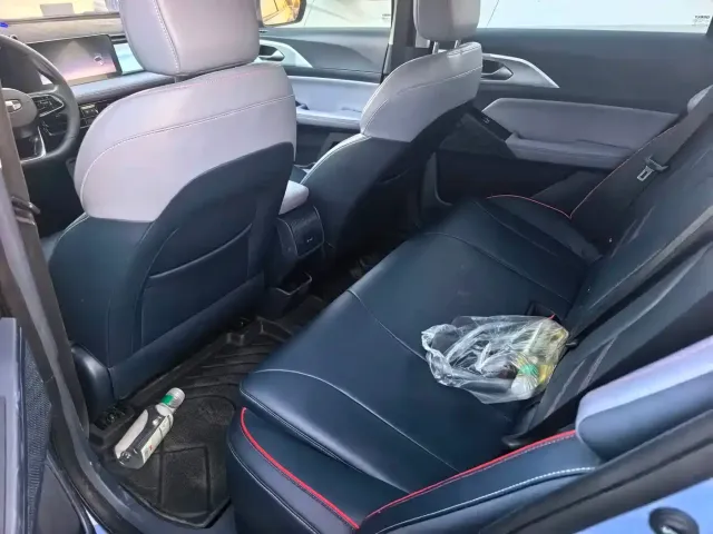 Geely Geometry Geely Geometry E Firefly 2022 401KM Delicate Tiger 4-seater — Фото автомобиля 5