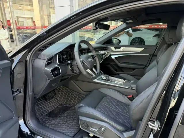 Audi A6L — Фото автомобиля 6