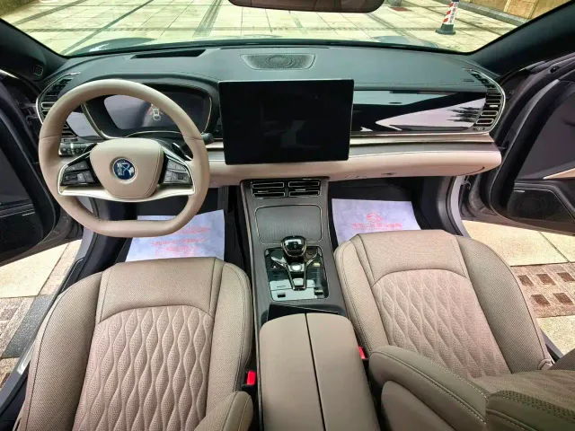 BYD Han — Фото автомобиля 13