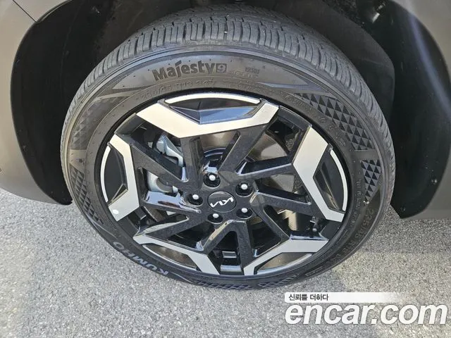 Kia Seltos Бензин 1.6 турбо 2WD — Фото автомобиля 18