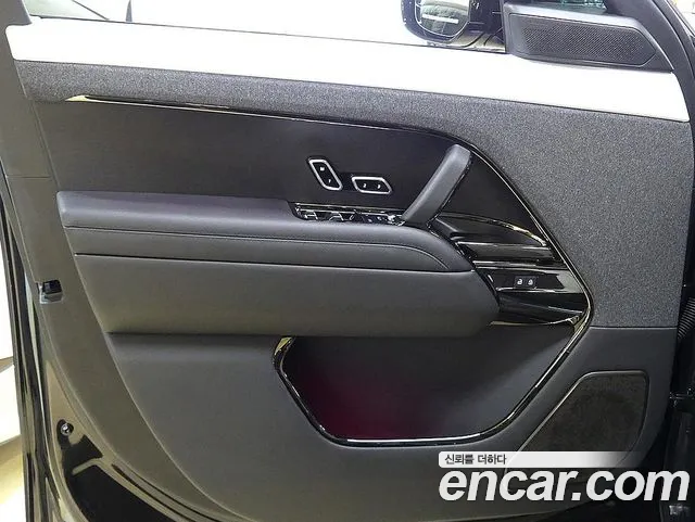 Land Rover Range Rover Sport — Фото автомобиля 16