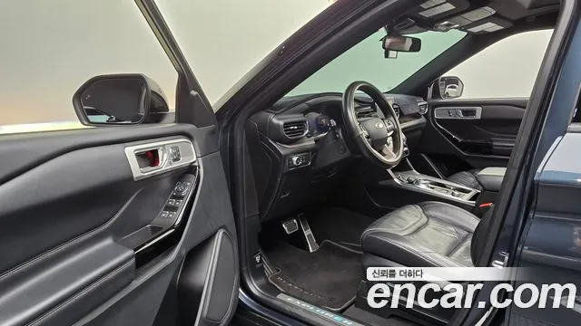 Ford Explorer Generation 6 — Фото автомобиля 9