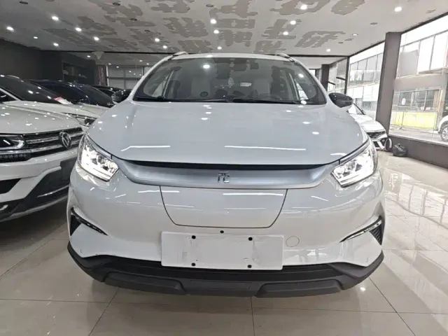 BYD Yuan Pro — Фото автомобиля 2