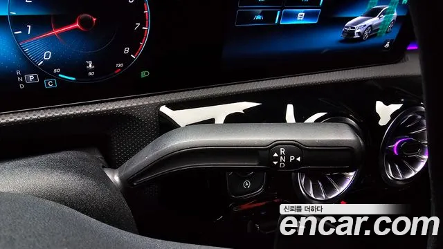 Mercedes-Benz A-Class W177 — Фото автомобиля 9