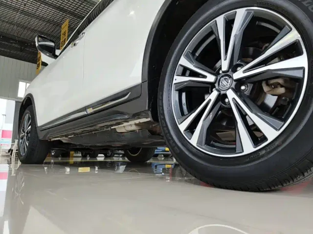 Nissan X-Trail — Фото автомобиля 21