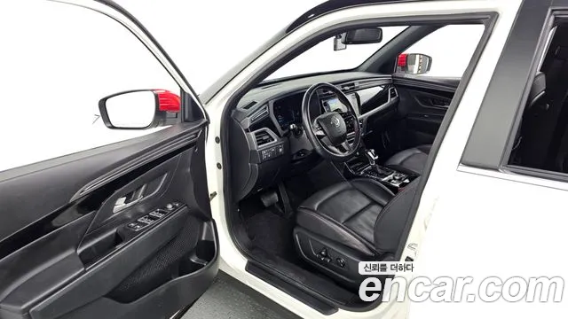 KGM Korando — Фото автомобиля 10