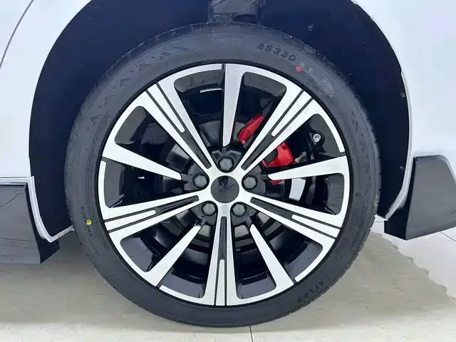 Geely Xingrui — Фото автомобиля 8