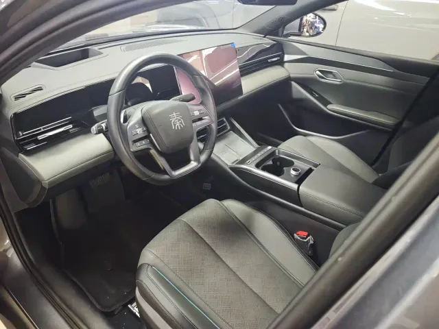 BYD Qin L — Фото автомобиля 2