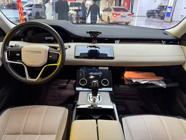 Land Rover Range Rover Evoque — Фото автомобиля 7