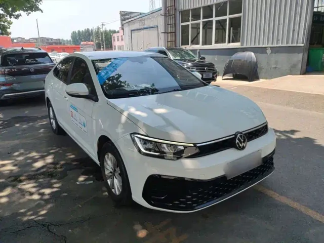 Volkswagen Lavida — Фото автомобиля 21