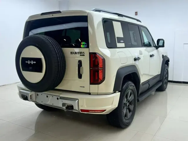 BYD FangChengBao Leopard 5 — Фото автомобиля 9